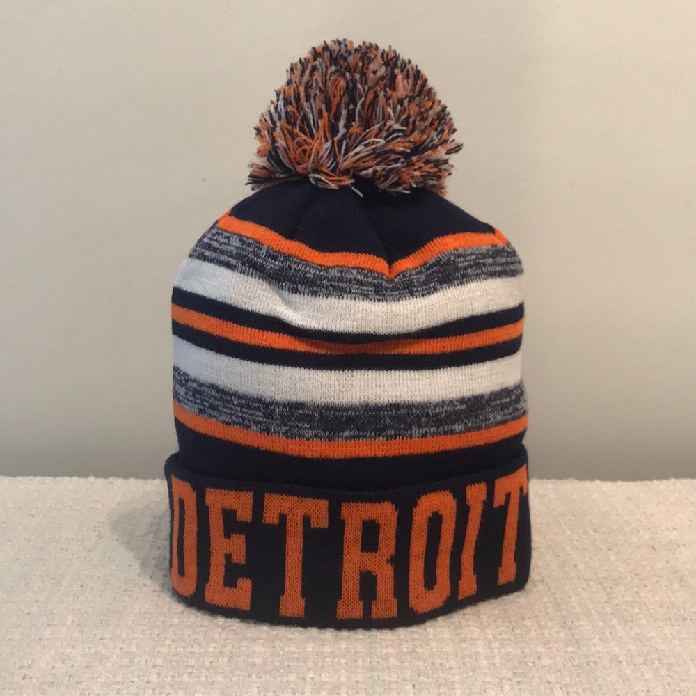 Detroit Beanie with Pom Hat